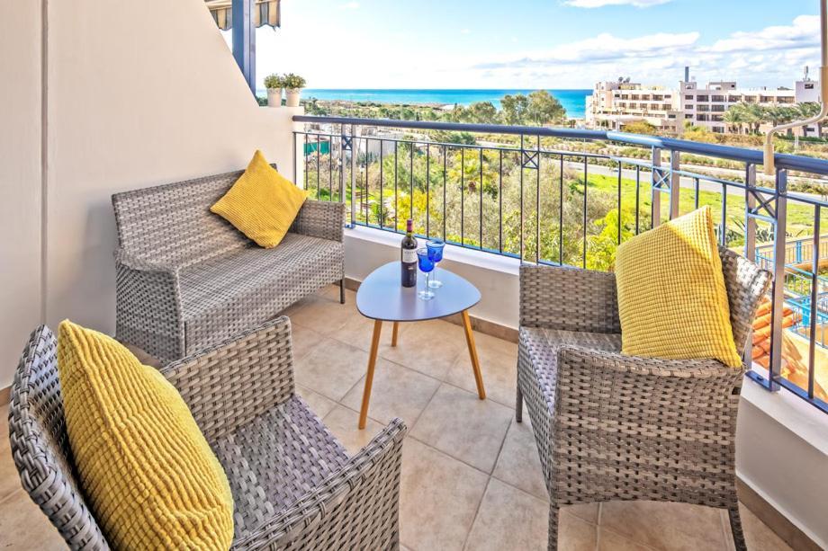 207 Kings Palace Seaview Paphos Exterior photo